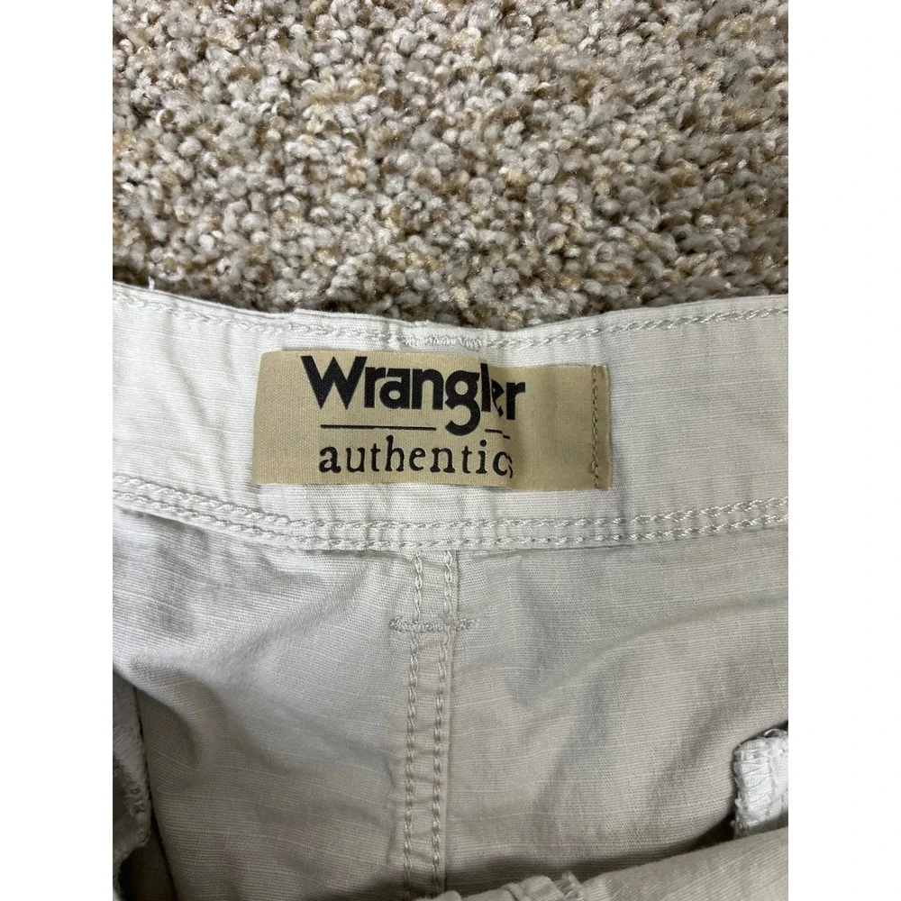 Wrangler Authentic Mens Cargo Shorts 38 Stone Beige Cotton Stretch
